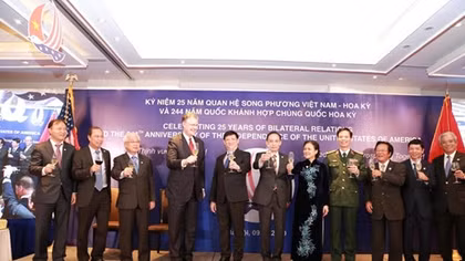 Kỷ niệm 25 năm quan hệ ngoại giao Việt Nam – Hoa Kỳ