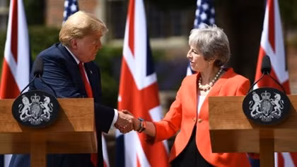 Ông Trump lại "làm lành" với Thủ tướng Anh 
