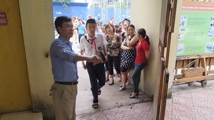 Ngày đầu tiên thi tuyển sinh lớp 10: Nhiều thí sinh đến muộn