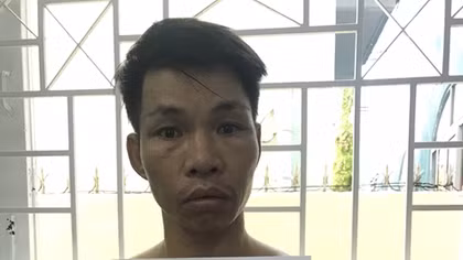 Đi trộm tài sản còn “thủ cất” còng số 8
