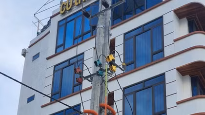 Xã đảo Nhơn Châu chính thức đón nhận dòng điện quốc gia 