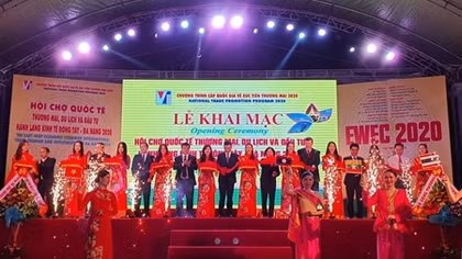 19 tỉnh thành và 9 đơn vị quốc tế tham gia Hội chợ EWEC