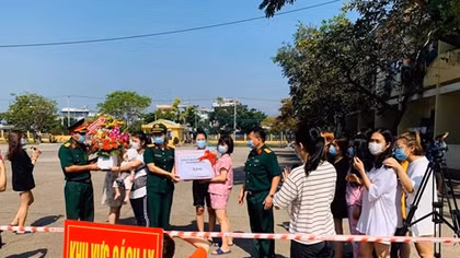  57 công dân được “chứng nhận an toàn” rời khu cách ly tại Đà Nẵng 