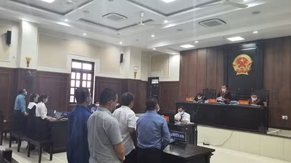 Y án sơ thẩm, chủ đầu tư dự án phải giao đất và sổ đỏ cho dân