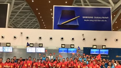 Fan bóng đá Đà Nẵng tự thuê chuyến bay thẳng qua Indonesia cổ vũ đội Olympic Việt Nam