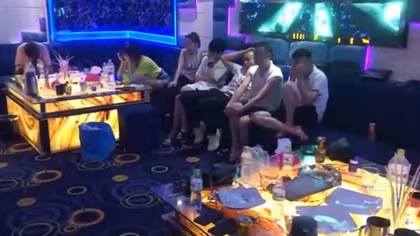 Đột kích quán karaoke, phát hiện 37 dân chơi phê ma túy