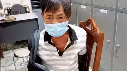 Say xỉn chở 3 còn tấn công Công an 