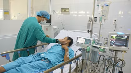 Ghép thận thành công cho 2 bệnh nhân suy thận giai đoạn cuối