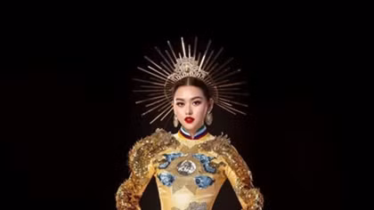 Tường San trong Top 8 Miss International 2019 và giải thưởng Trang phục dân tộc đẹp nhất 