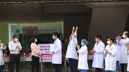 Niềm vui khi BV Đà Nẵng đón bệnh nhân điều trị sau 30 ngày phong tỏa
