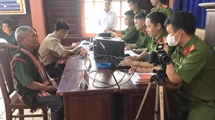 Sáng kiến lấy dấu vân tay ở những người "mất dấu" đường vân tay