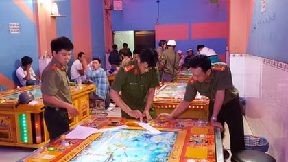 Triệt xóa 2 tụ điểm đánh bạc bằng game bắn cá quy mô lớn