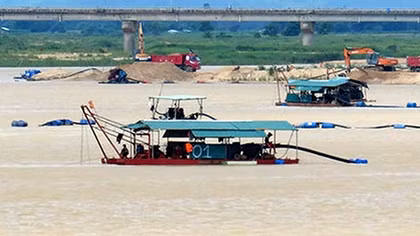 Sông Đà Rằng đang oằn mình vì khai thác cát