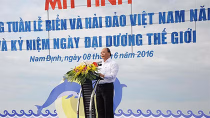 Cùng nhau giữ hoà bình trên mỗi ngọn sóng biển Đông