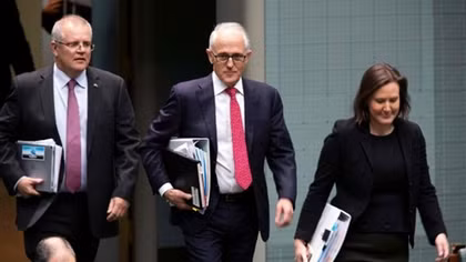 10 Bộ trưởng Australia từ chức: Phép thử mới đối với Thủ tướng Malcolm Turnbull