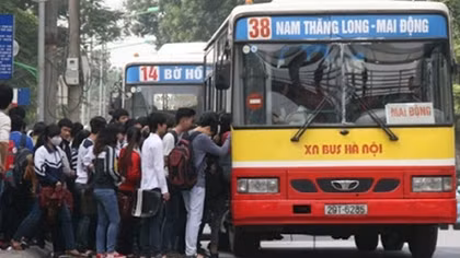 Xe buýt tạm dừng hoạt động, khách mua vé tháng sẽ được hoàn tiền