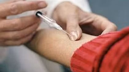 Cả xã náo loạn nghi nhiễm HIV sau khi tiêm tại nhà bác sĩ