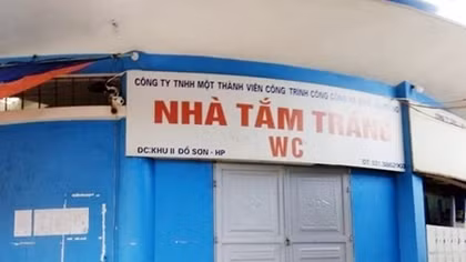 Cưỡng chế thu hồi… nhà vệ sinh công cộng