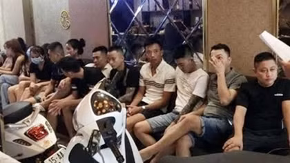 Thư ký Toà án tham gia sử dụng ma tuý giữa mùa dịch