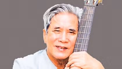 Trần Hoàn và hai bài hát đặc sắc về mùa xuân