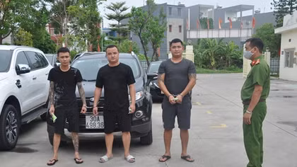 Khởi tố, bắt giam các đối tượng dùng hung khí đánh người trọng thương