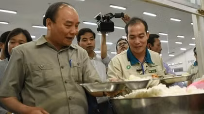 Thủ tướng chính phủ gặp gỡ, lắng nghe tâm tư, nguyện vọng của công nhân