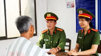 Những cán bộ quản giáo “đánh thức mầm thiện”