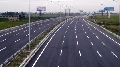 Đầu tư tuyến đường cao tốc Bờ Y - Ngọc Hồi - Pleiku