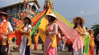 Nẻo về phố Vác