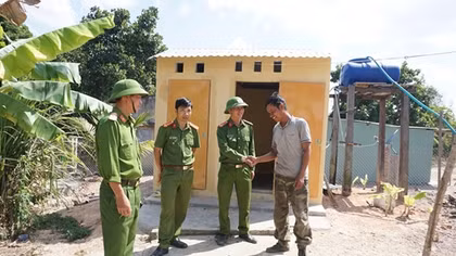 Trại giam Gia Trung góp sức xây dựng nông thôn mới
