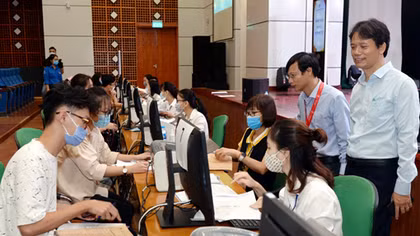 Thí sinh bắt đầu điều chỉnh nguyện vọng đăng ký xét tuyển 