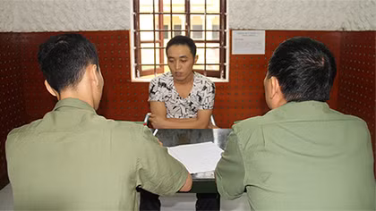 Khởi tố nhóm đối tượng tổ chức đưa người trốn đi nước ngoài