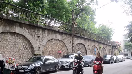 Người dân đồng tình với phương án đục thông 127 vòm cầu đường sắt ở Hà Nội