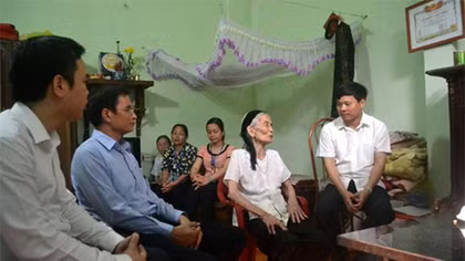 Dành trên 104 tỷ đồng tặng quà người có công