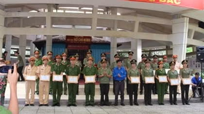 An ninh trật tự chuyển biến tích cực khi Công an về xã