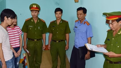 (CẢNH GIÁC) Trộm nick Facebook lừa đảo mua thẻ cào