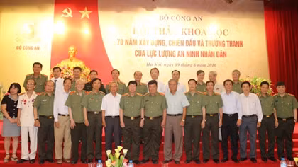 Làm rõ hơn cơ sở lý luận và thực tiễn về quá trình xây dựng và phát triển của lực lượng ANND