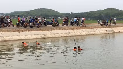 Nam sinh lớp 8 đi tắm sông Đào bị đuối nước