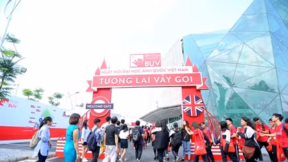 2.500 học sinh tham gia Ngày hội “Tương lai vẫy gọi”