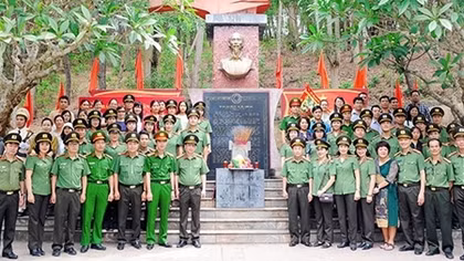 Kỷ niệm 74 năm Báo CAND phát hành số đầu: Xứng đáng với truyền thống Anh hùng