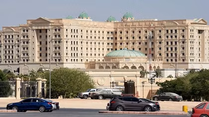Khánh sạn Ritz-Carlton Riyadh "nhà tù Hoàng tử"