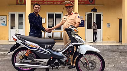  Ngỡ ngàng khi đến nhận lại xe sau hơn 9 tháng bị đánh cắp