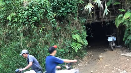 Xâm nhập “đại công trường” khai thác vàng trái phép