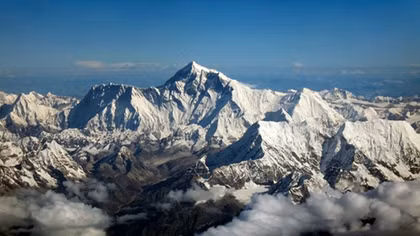 Những rặng núi ngầm hùng vĩ hơn cả Everest trong Trái đất