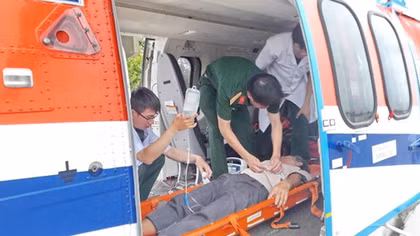 Điều trực thăng ra Trường Sa cấp cứu ngư dân lâm bệnh nặng