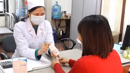 90% số người nhiễm HIV điều trị ARV đã kiểm soát được vi rút