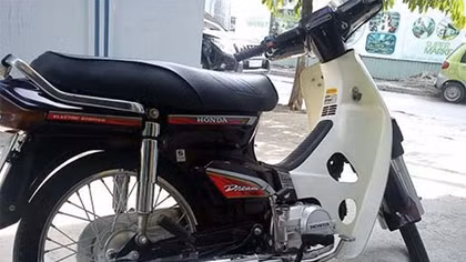 Tìm chủ xe Honda Dream; màu nâu, BKS 29U4 – 3687 