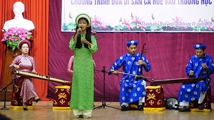 Đưa ca Huế vào giảng dạy ở các trường học