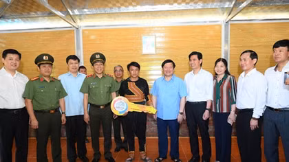 Những ngôi nhà của ý Đảng, lòng dân ở Sơn La