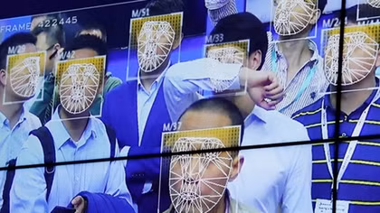 Mặt trái của công nghệ giám sát